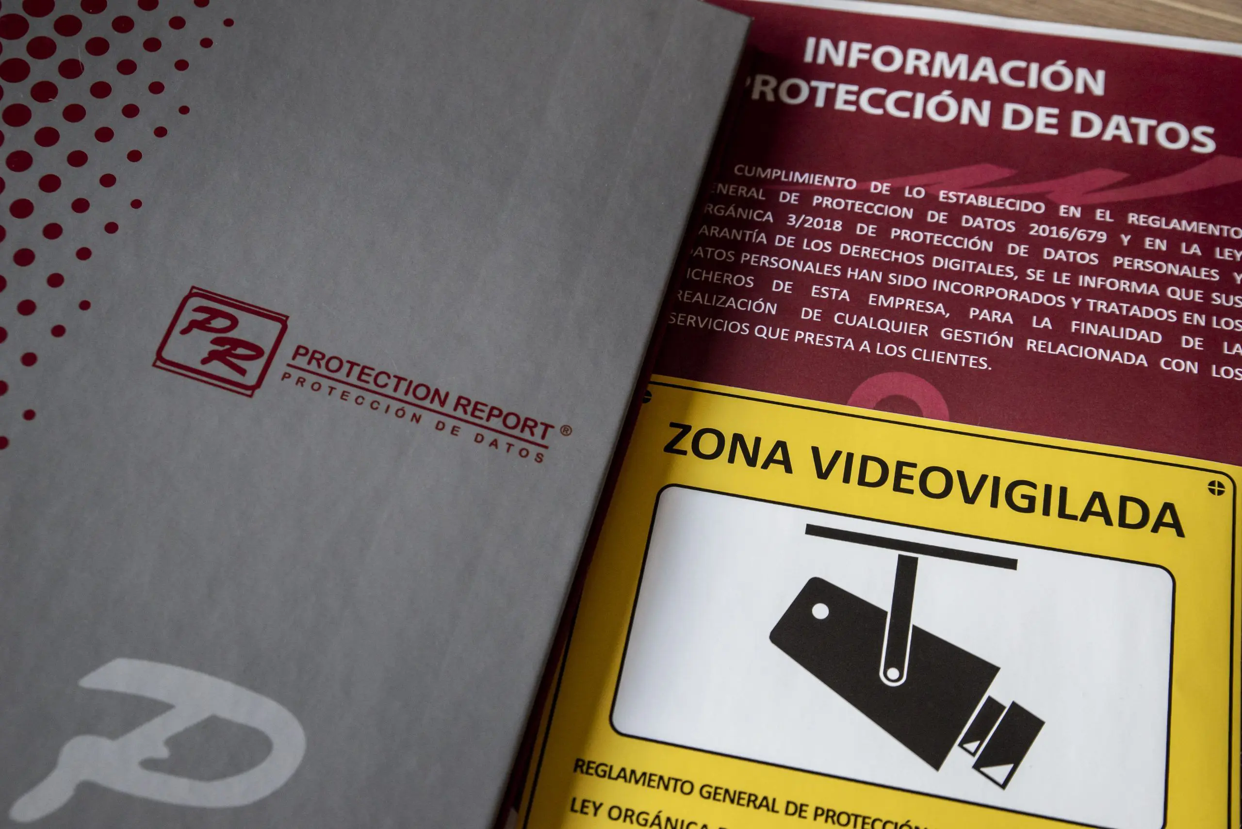 Cartel de Zona Videovigilada según Autoridad Catalana P.D.